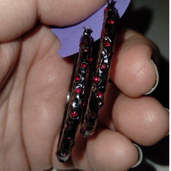 Lot of 2 Fashion Jewelry Black Red Jewel & Silver Tone Latch-Back Hoop Earrings - Picture 2 of 5